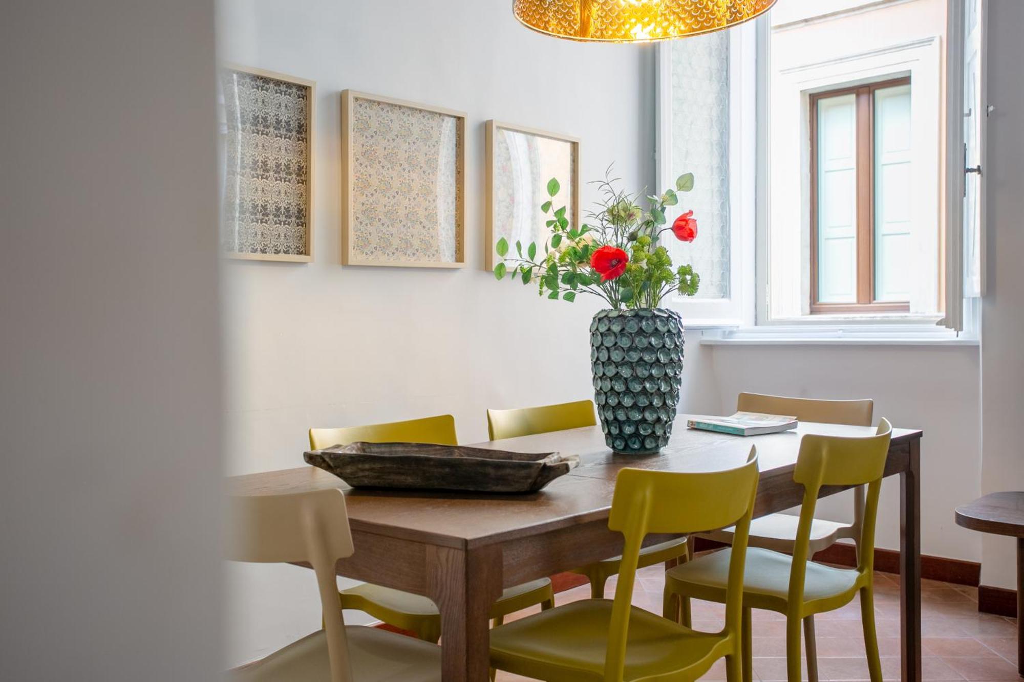 Apartment Trastevere 2 Badrooms Design