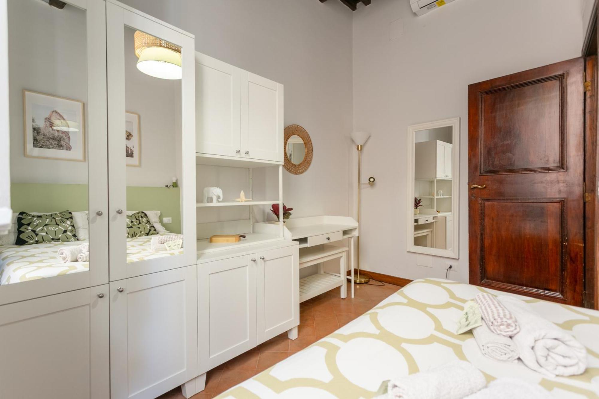 Trastevere 2 Badrooms Design Apartment *