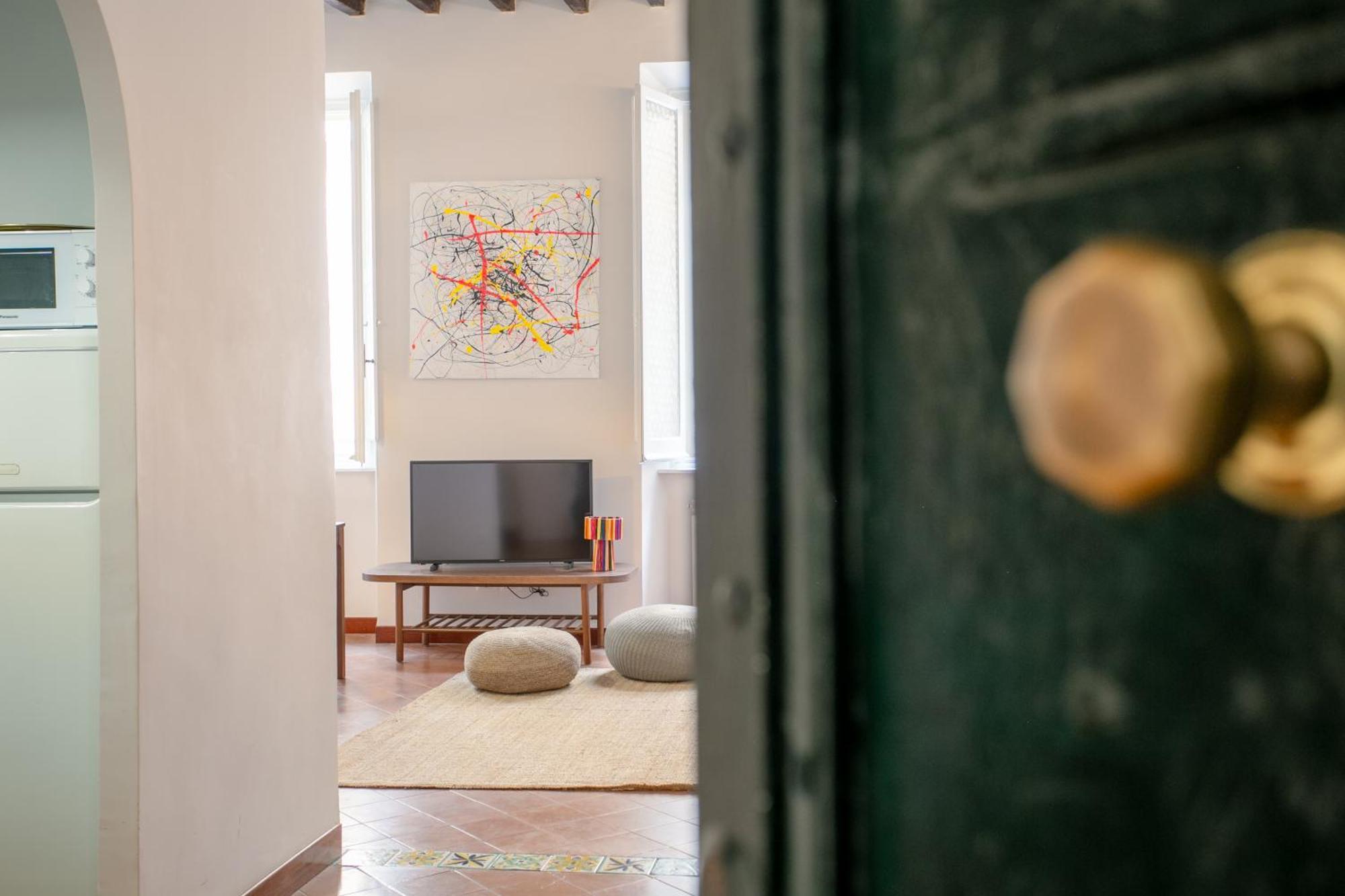 Apartment Trastevere 2 Badrooms Design Rome