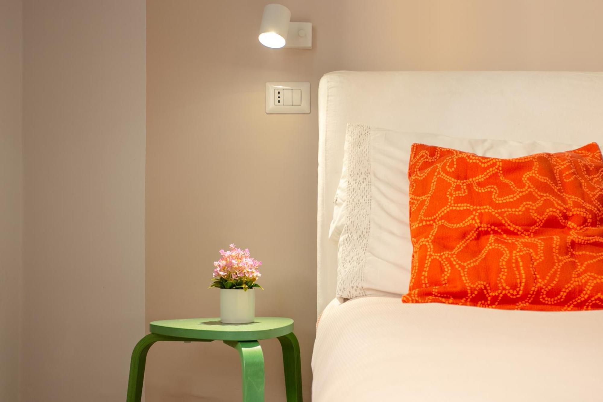Apartment Trastevere 2 Badrooms Design Rome